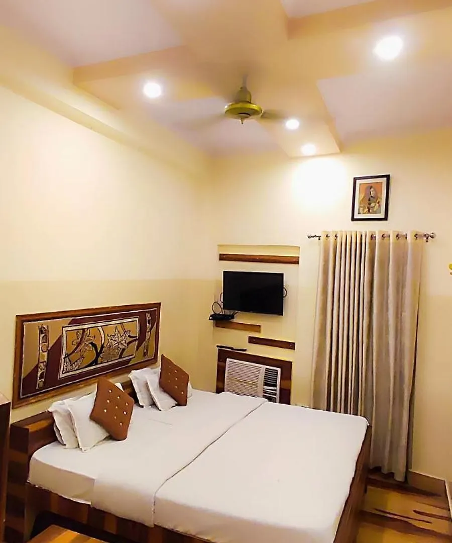 Bhagyashree Guest House 2 Km To Vishwanath Temple, Ganga Ghat Parking Available Varanasi Hotel
