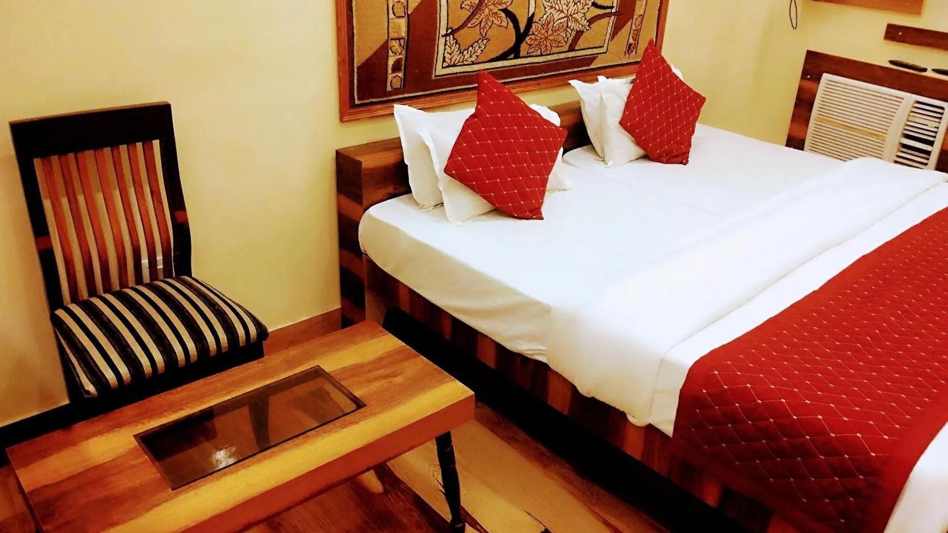 Bhagyashree Guest House 2 Km To Vishwanath Temple, Ganga Ghat Parking Available Varanasi 3*,  India