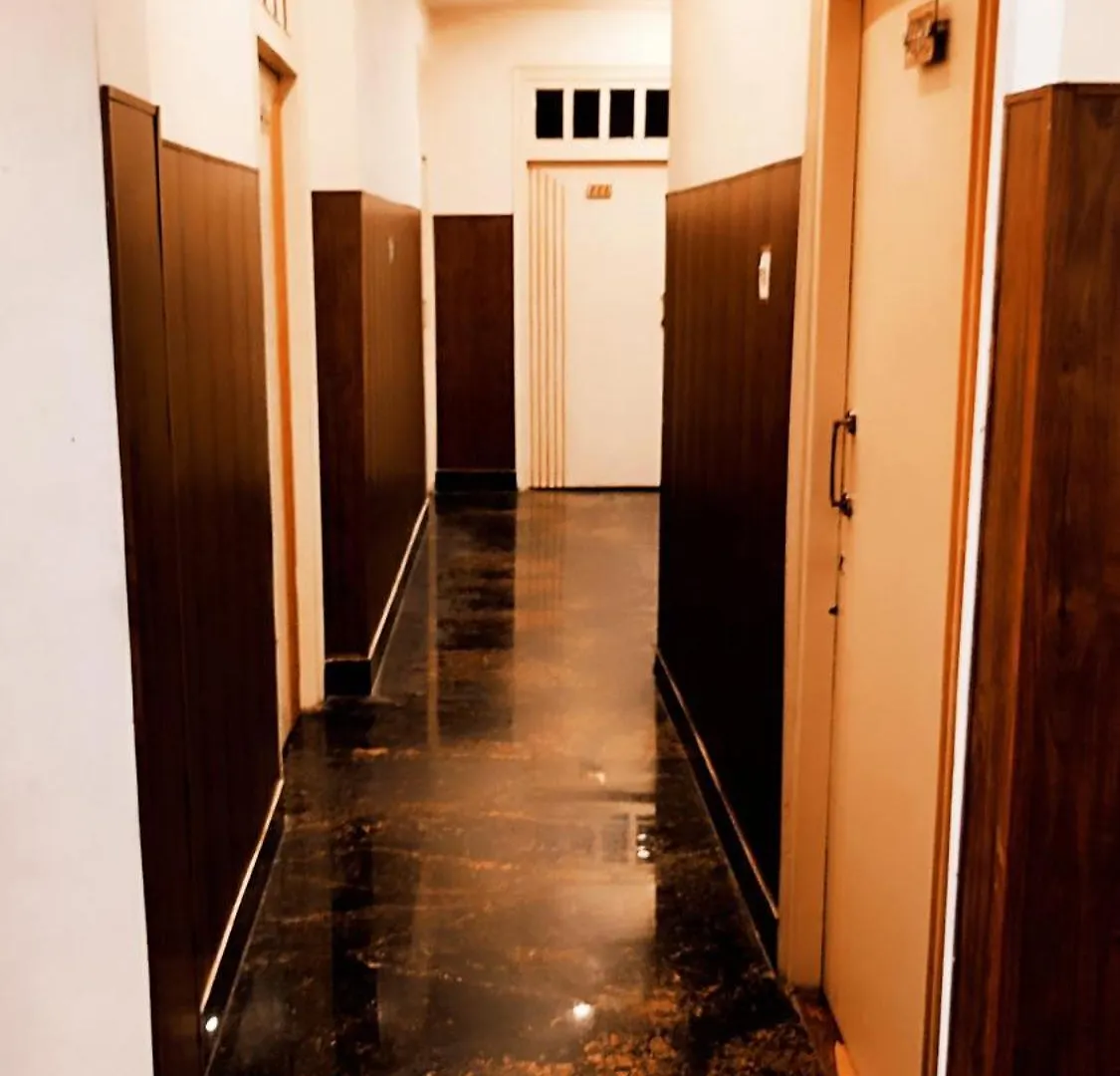 Bhagyashree Guest House 2 Km To Vishwanath Temple, Ganga Ghat Parking Available Varanasi India