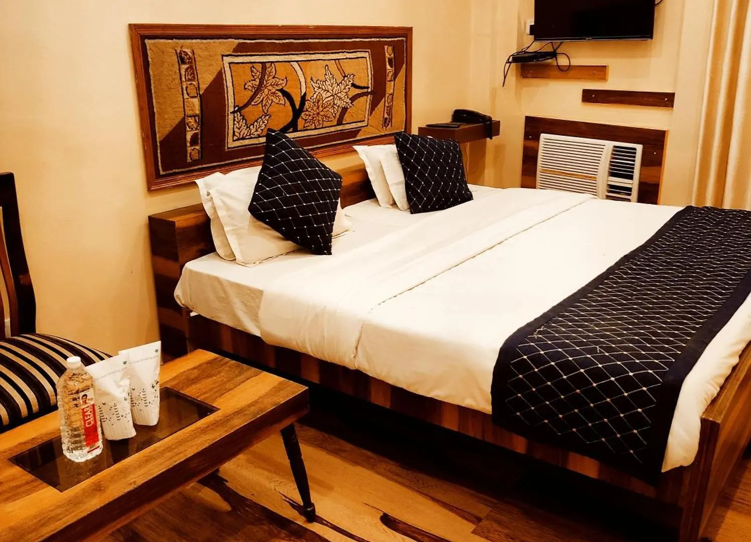 Hotel Bhagyashree Guest House 2 Km To Vishwanath Temple, Ganga Ghat Parking Available Varanasi